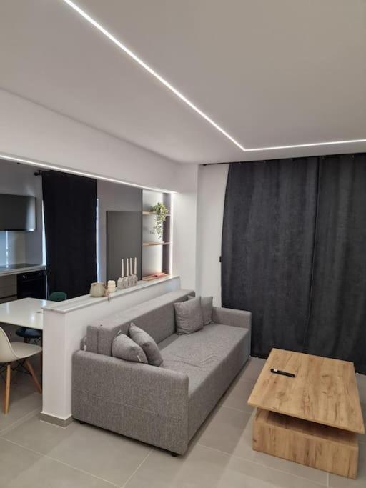 Blue Sea And Sky Deluxe Apartment *